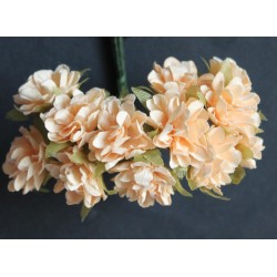 RAMILLETE 12 FLORES MARFIL...